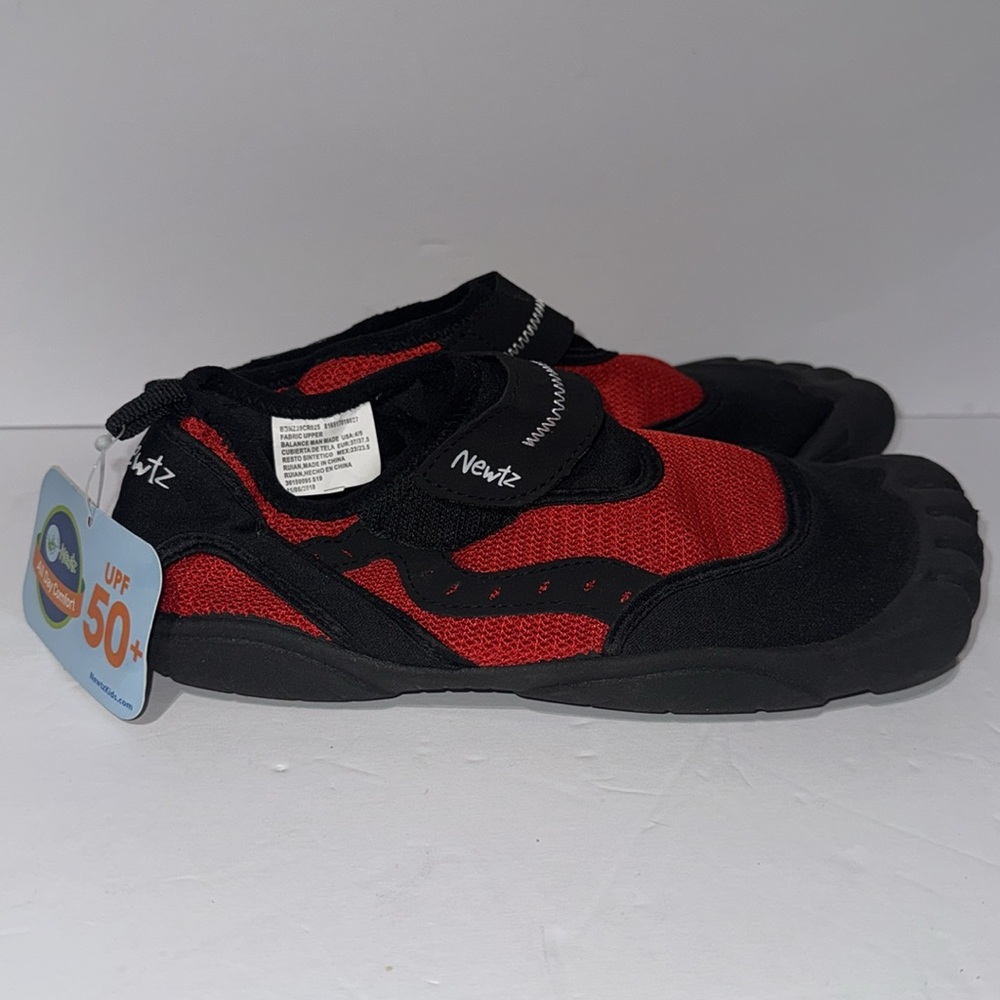 NEWTZ kids water shoes(4/5) - Picture 2 of 4
